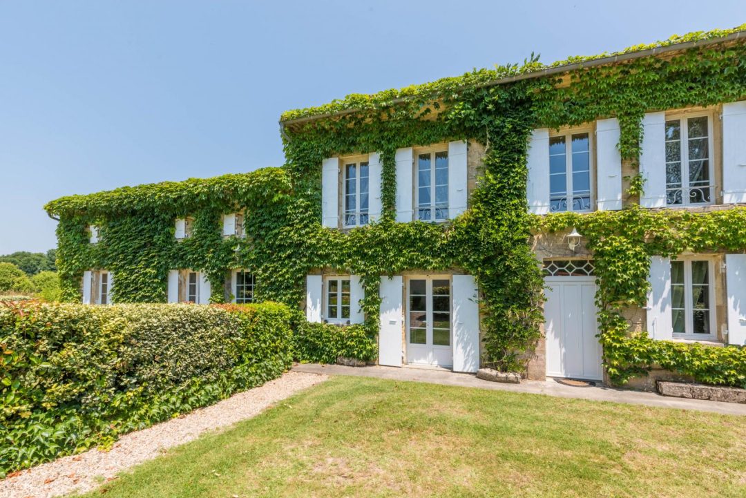 Photo 2 — Les Salles-de-Castillon, Gironde (33350)