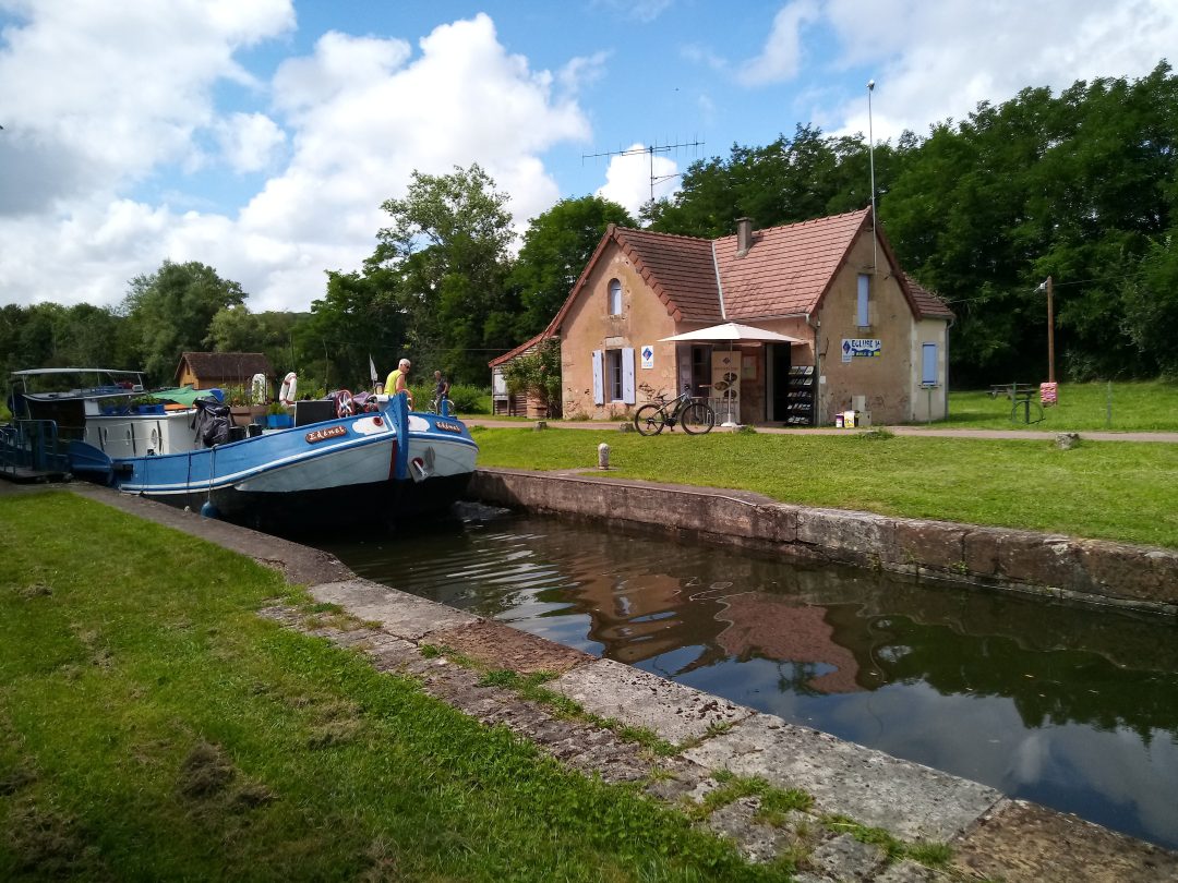 Sardy-Lès-Épiry, Nièvre
