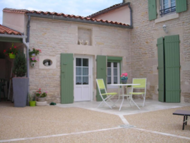 Épannes, Deux-Sèvres