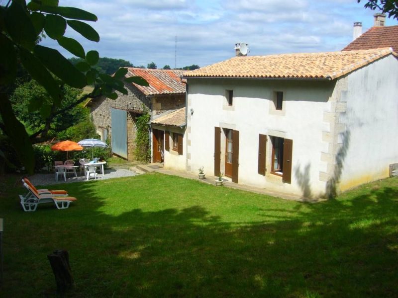 Photo 2 — Aigondigné, Deux-Sèvres (79370)