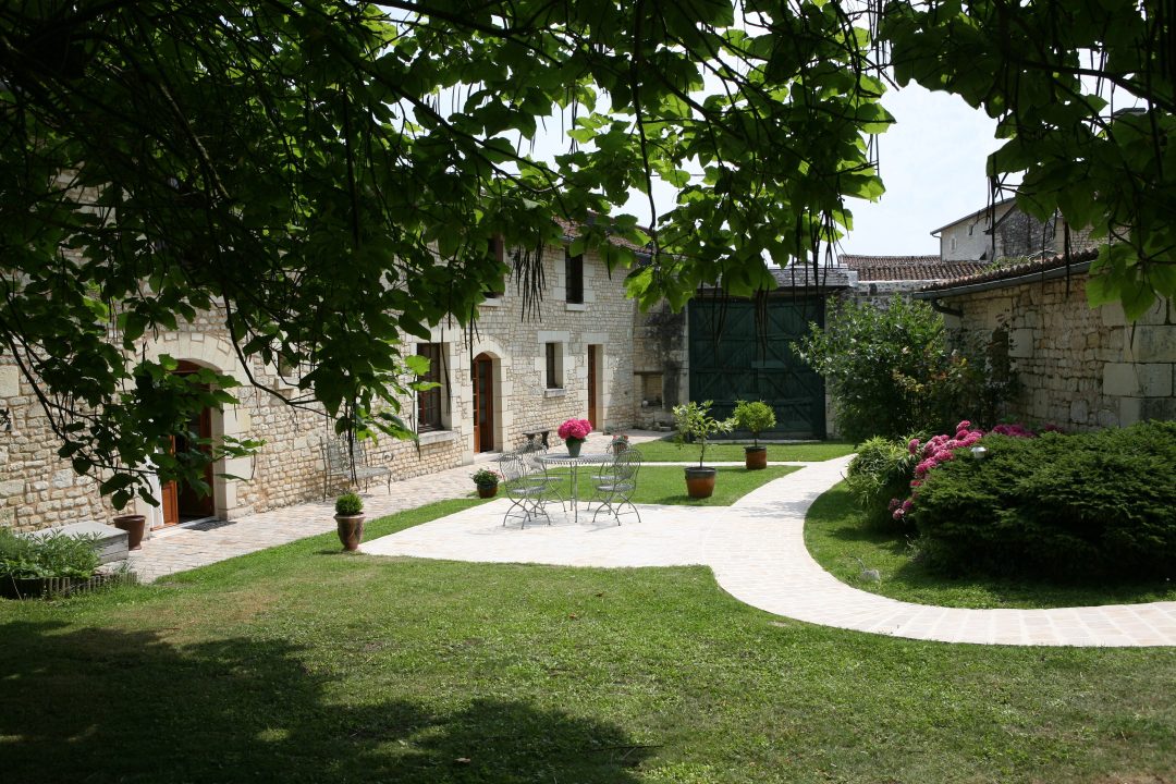 Photo 1 — Chalais, Vienne (86200)