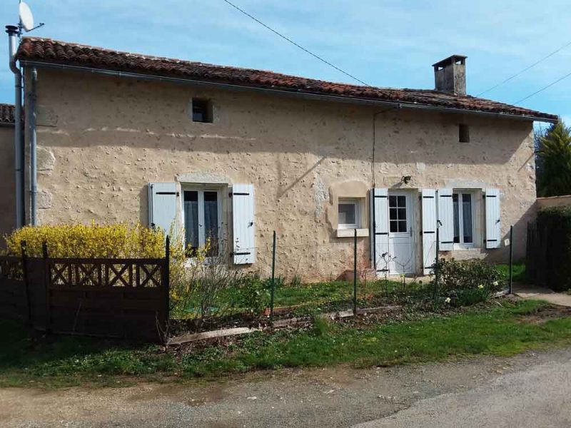 Photo 2 — Saint-Sauvant, Vienne (86600)