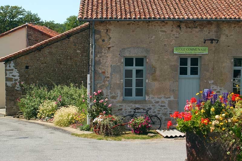 Photo 2 — Montrol-Sénard, Haute-Vienne (87330)