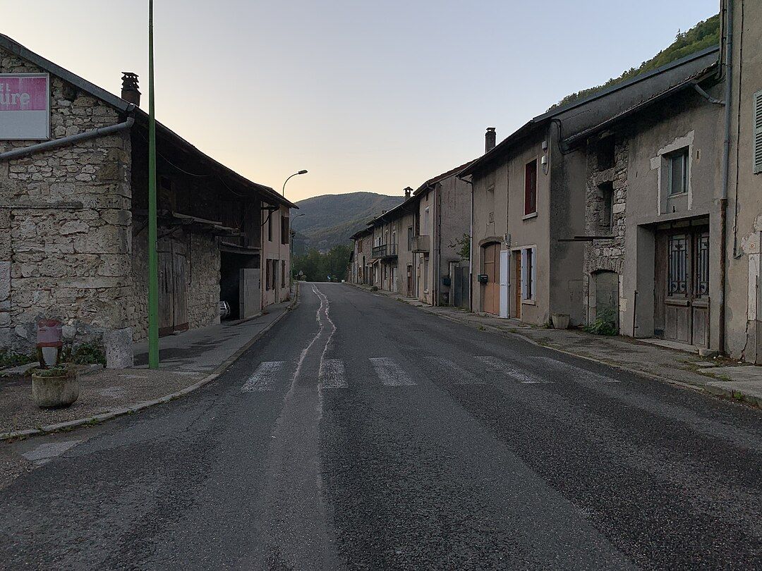 Photo 3 — La Burbanche, Ain (01510)