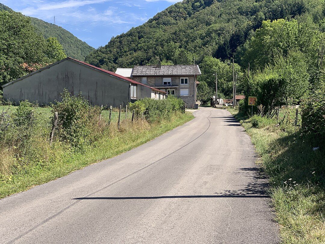 Photo 2 — Conand, Ain (01230)