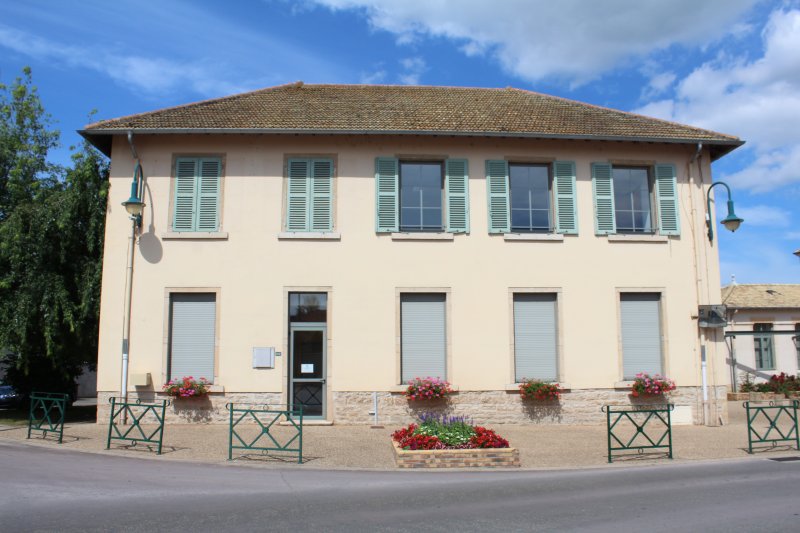 Cormoranche-sur-Saône