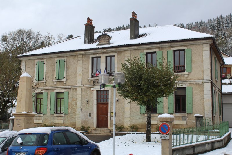 Montanges