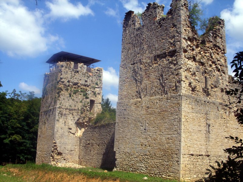 Neuville-sur-Ain