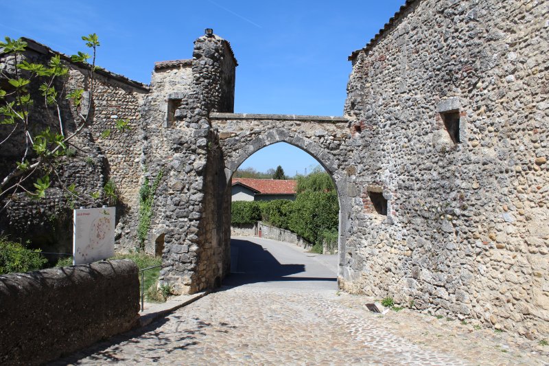 Pérouges