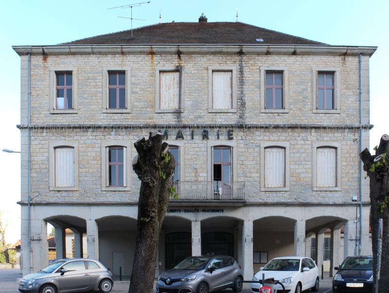 Serrières-De-Briord