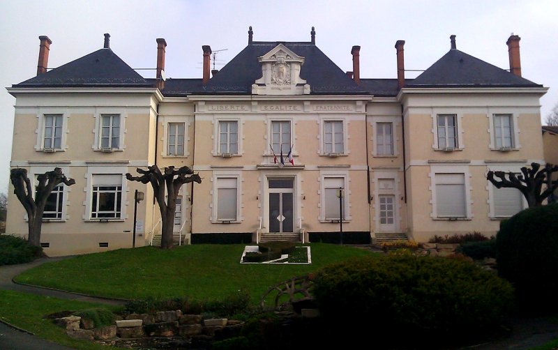 Toussieux