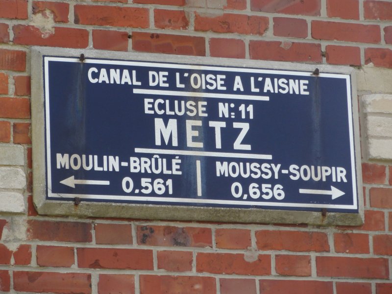 Moussy-Verneuil
