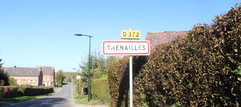 Thenailles