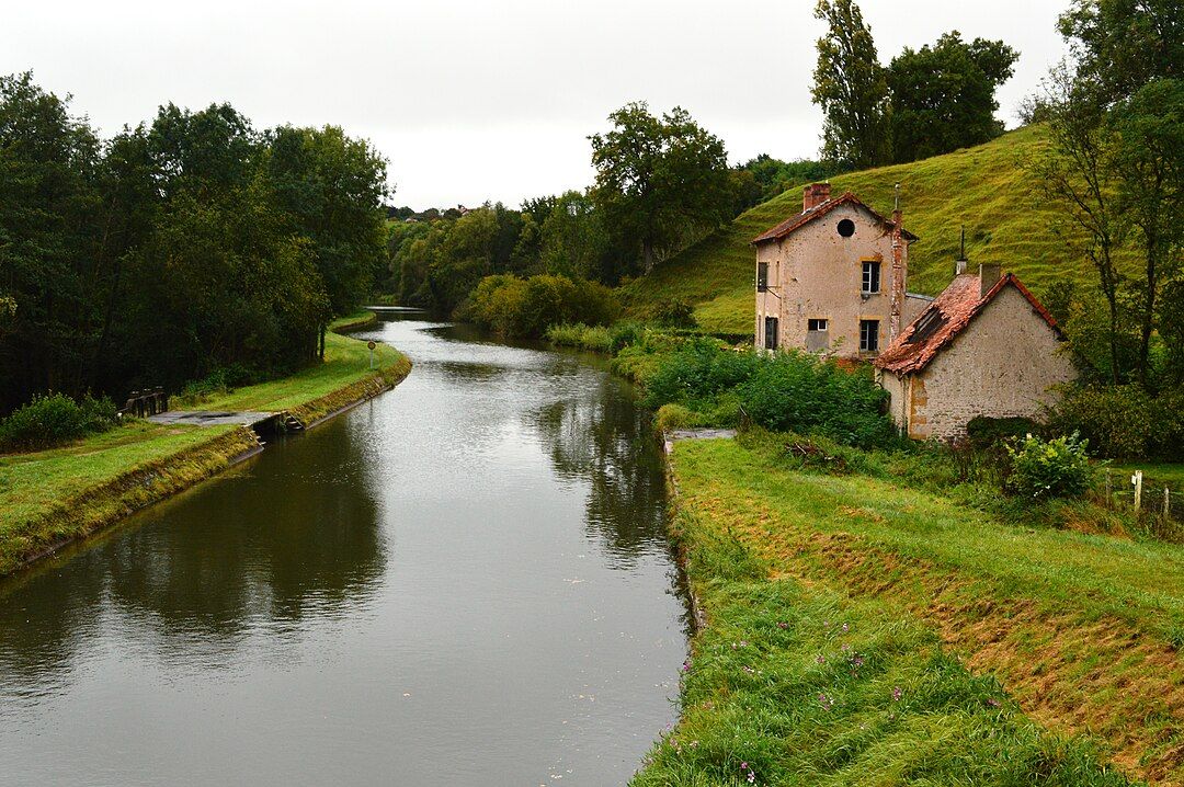 Photo 2 — Avrilly, Allier (03130)