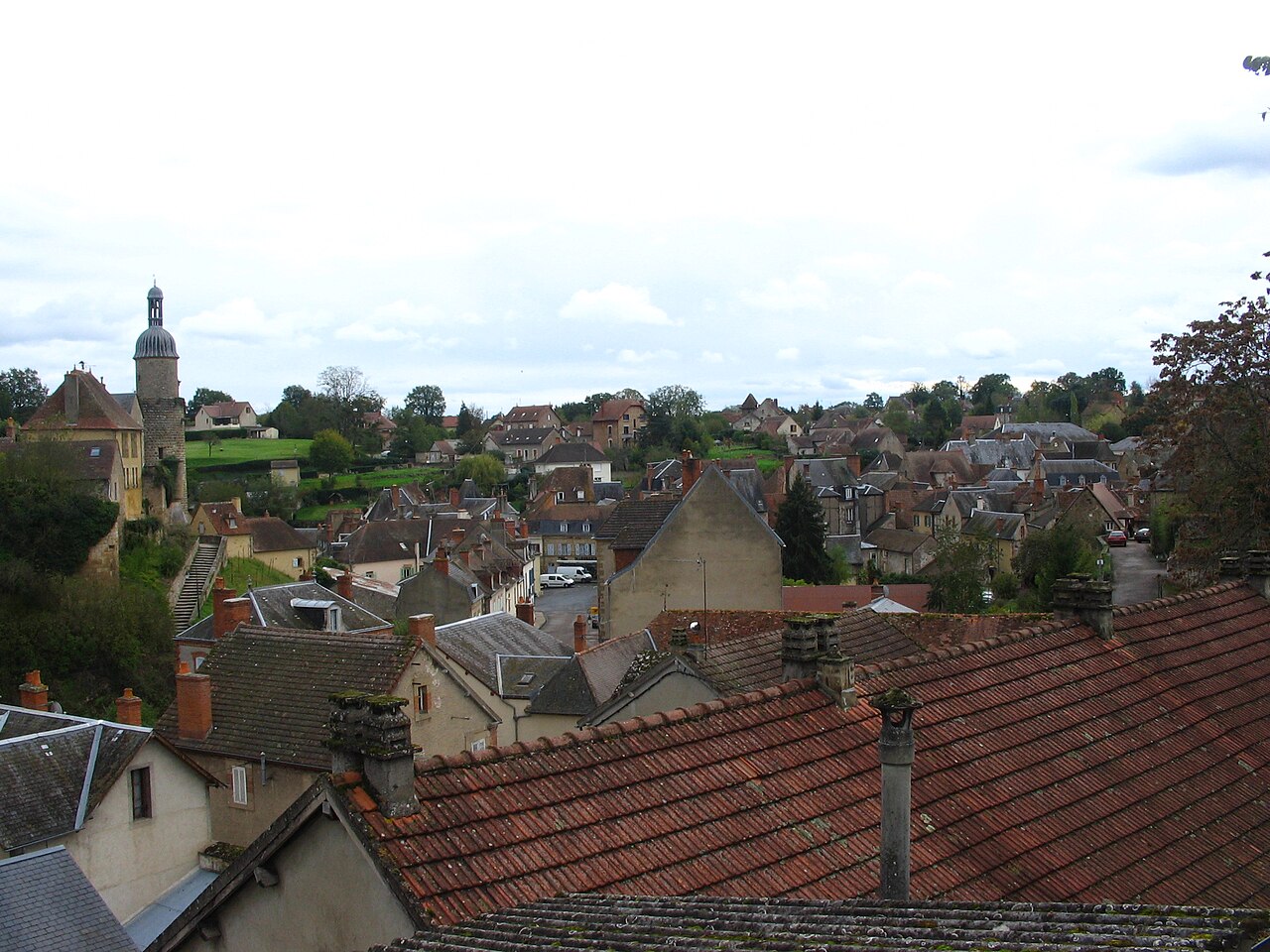 Photo 2 — Bourbon-l'Archambault, Allier (03160)
