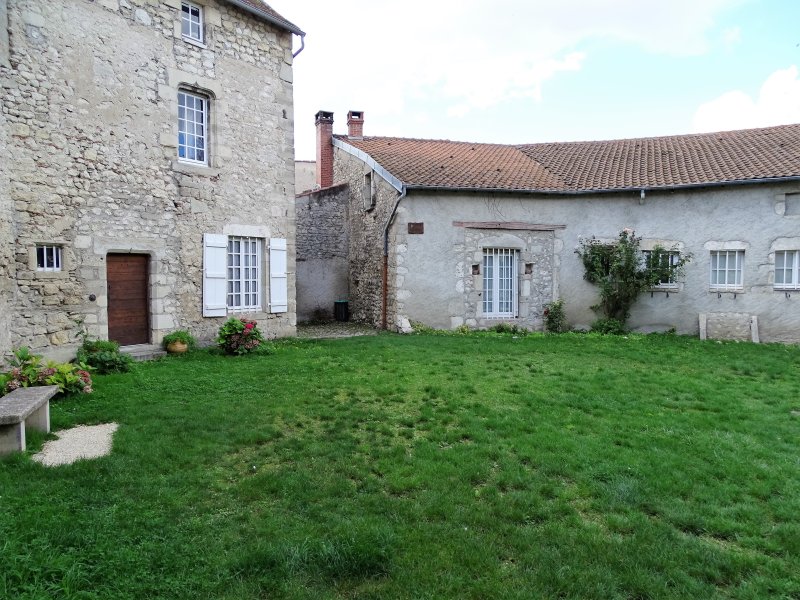 Charroux