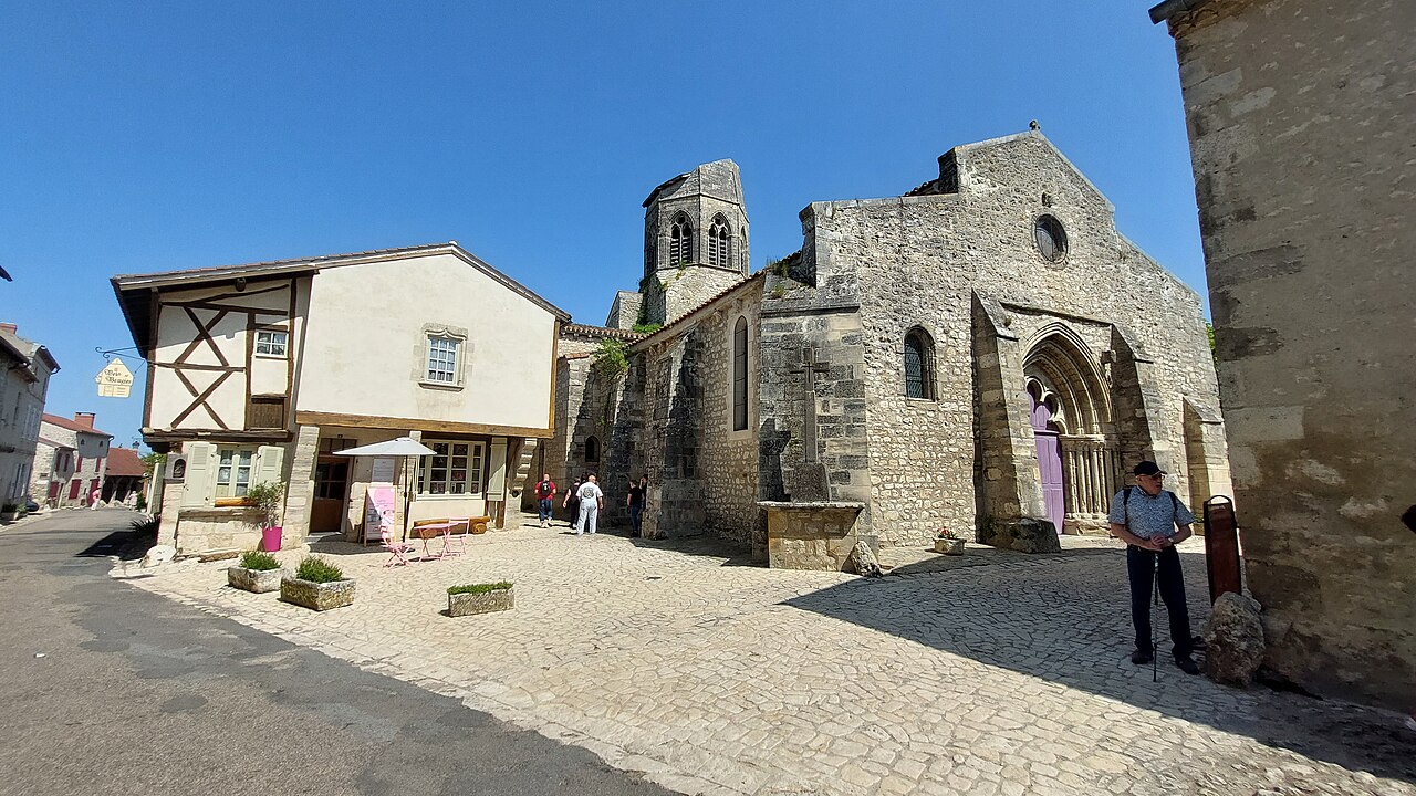 Charroux