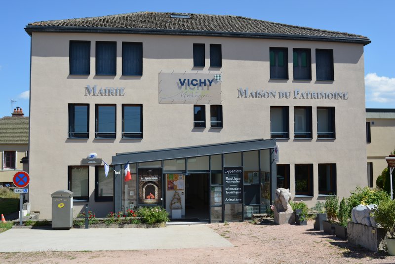 Châtel-Montagne