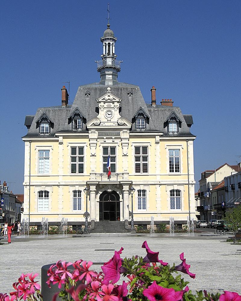 Photo 3 — Commentry, Allier (03600)