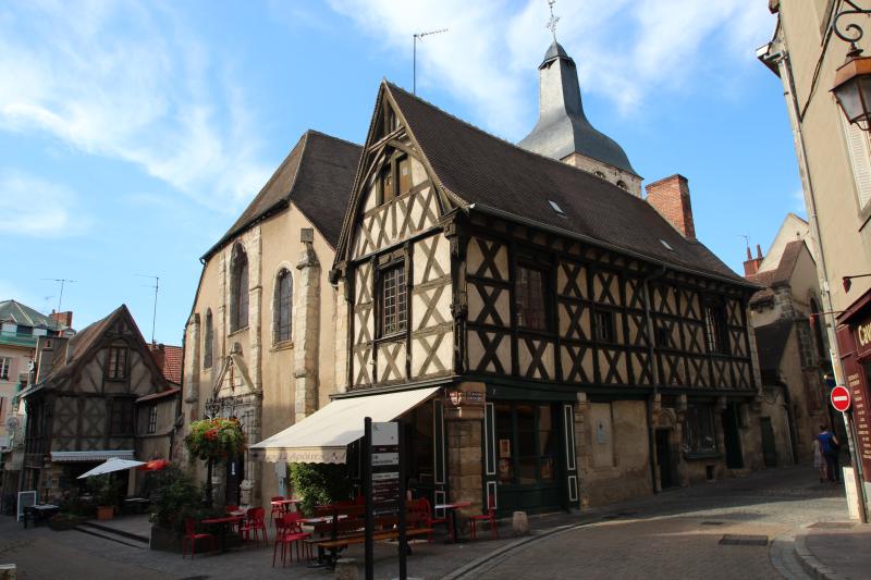 Photo 1 - Montluçon, Allier (03100)