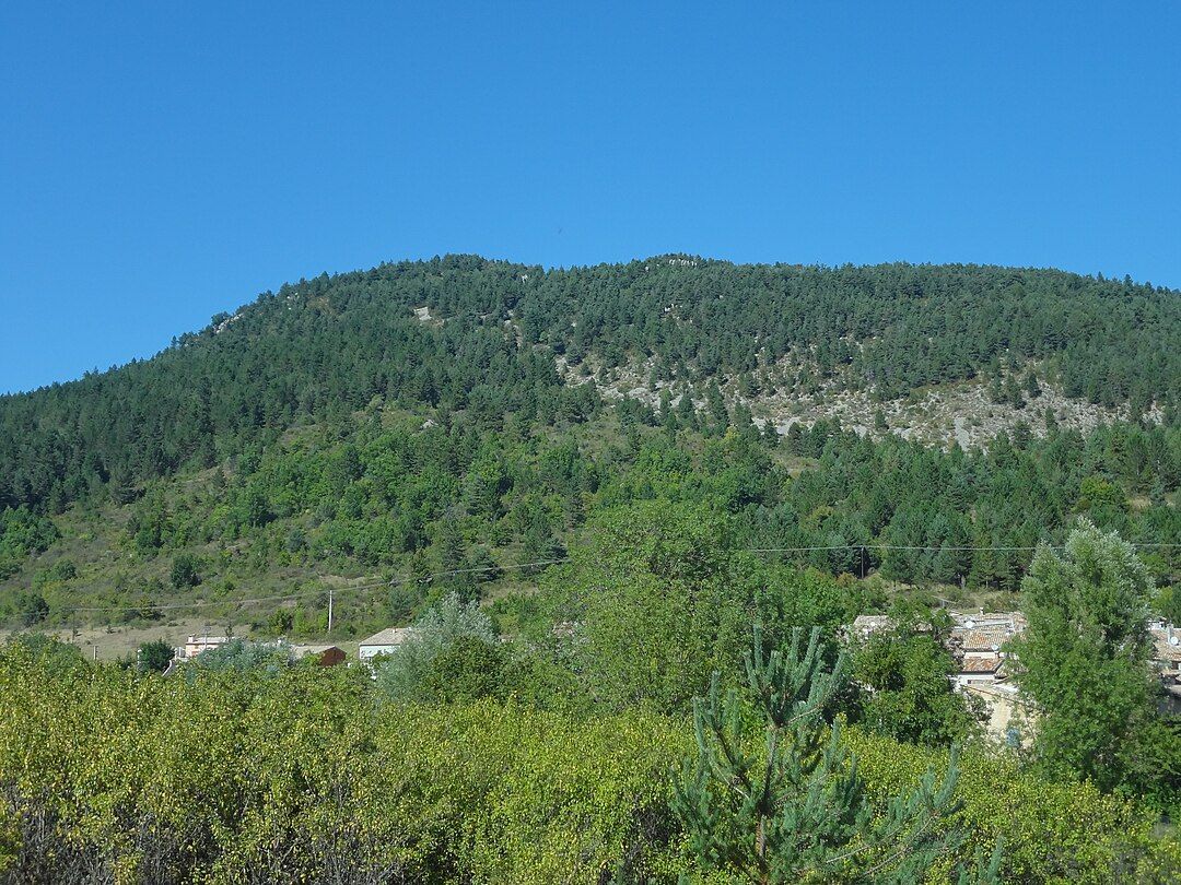 Photo 2 — La Garde, Alpes-de-Haute-Provence (04120)