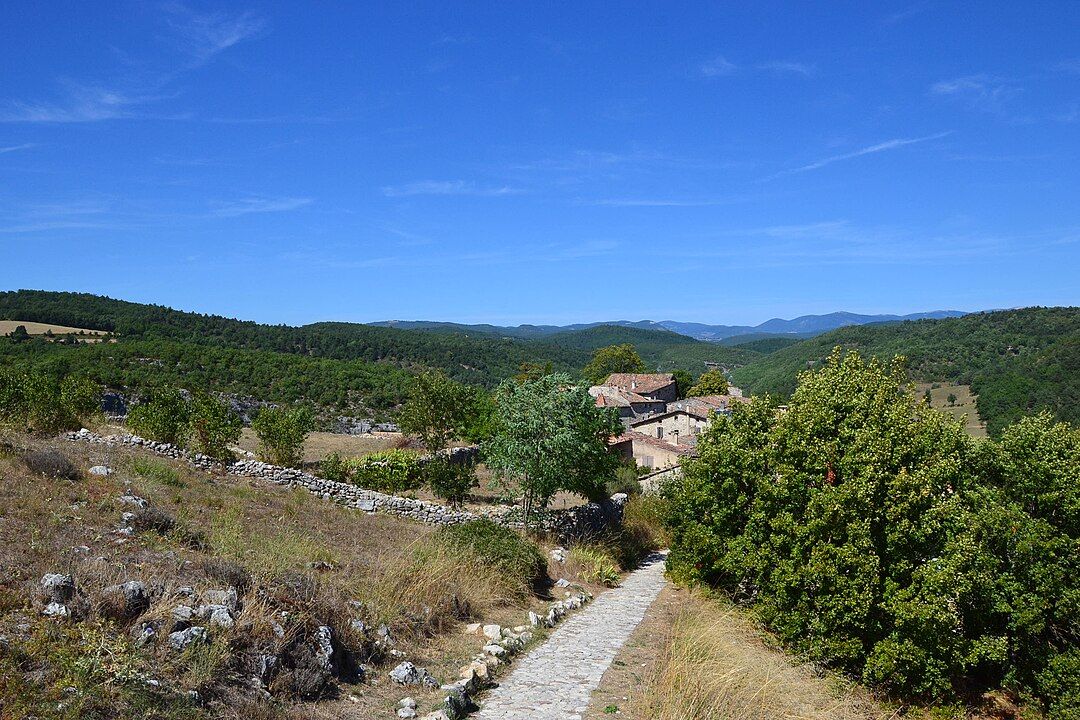 Photo 1 — Oppedette, Alpes-de-Haute-Provence (04110)