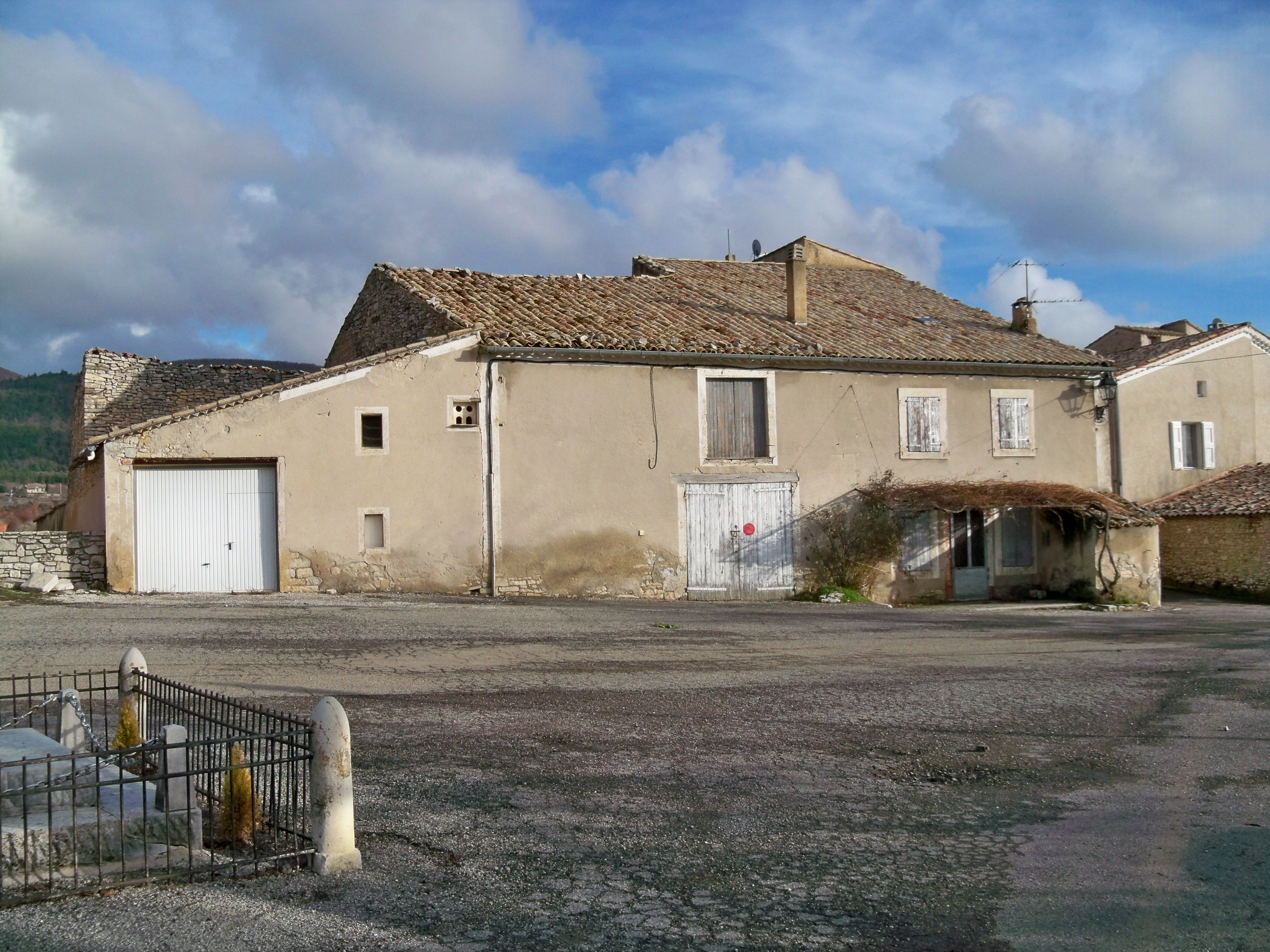 Photo 7 — Saumane, Alpes-de-Haute-Provence (04150)