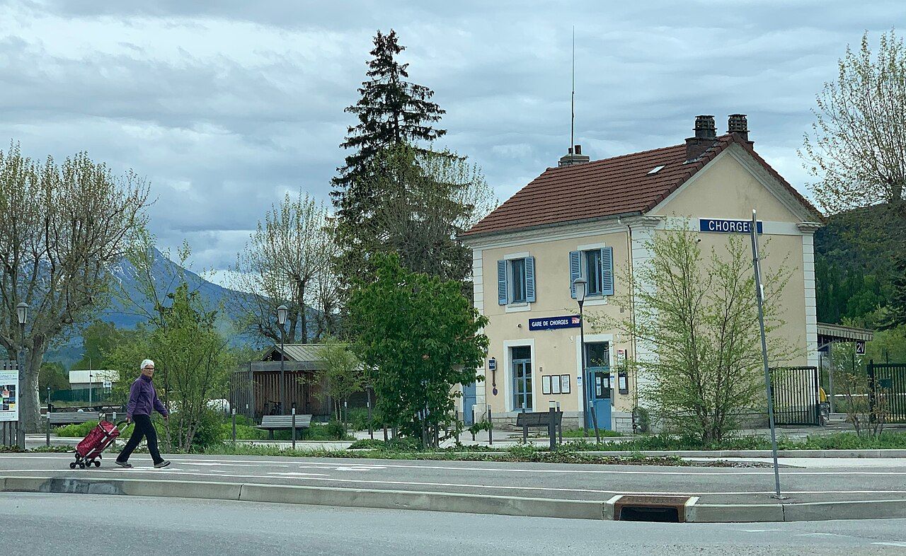 Photo 4 — Chorges, Hautes-Alpes (05230)