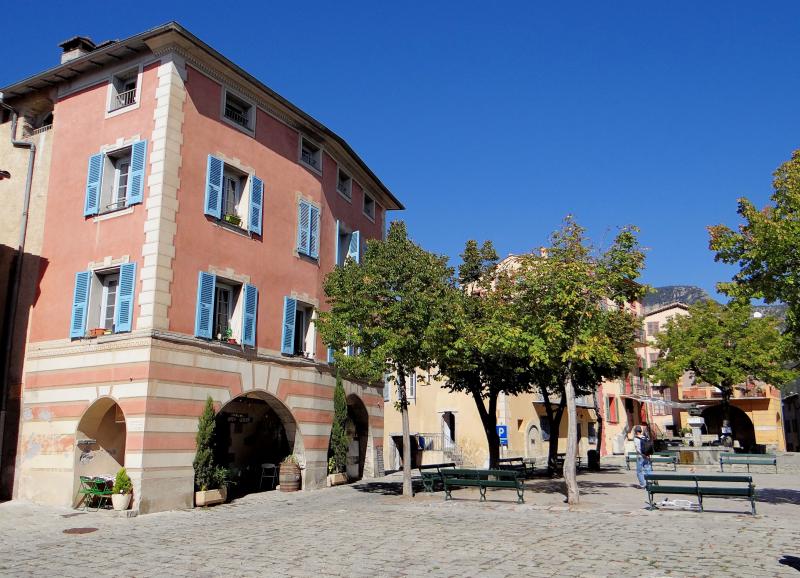 La Tour