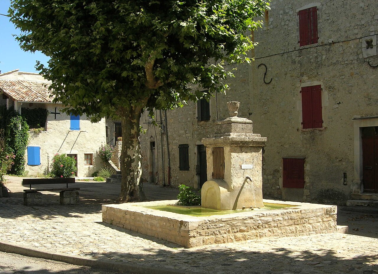 Photo 2 — Alba-la-Romaine, Ardèche (07400)