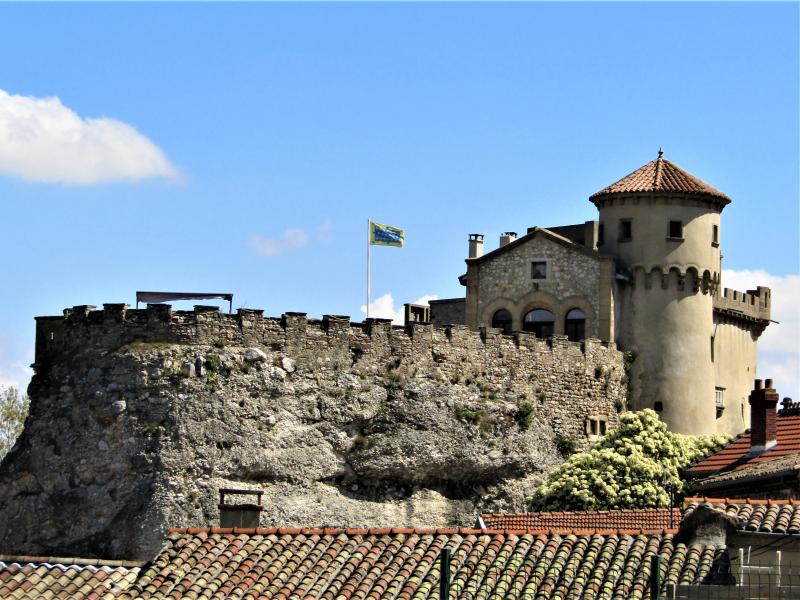 Châteaubourg