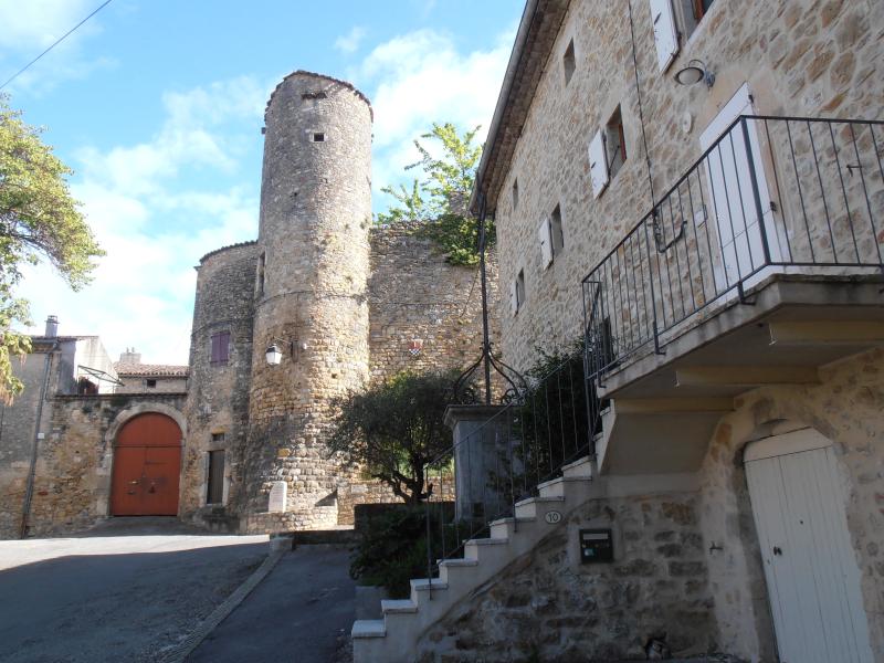 Salavas
