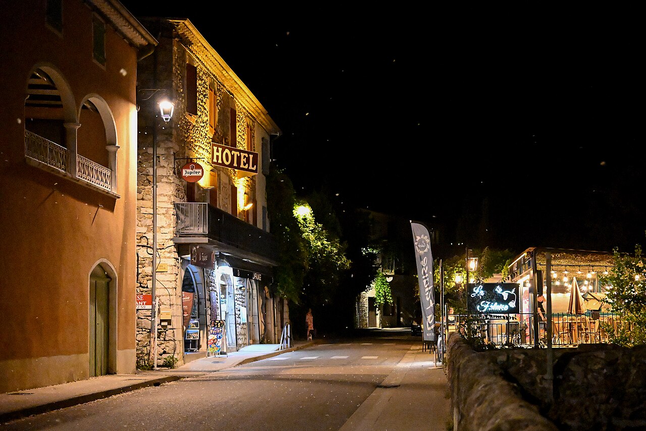 Photo 2 — Vogüé, Ardèche (07200)