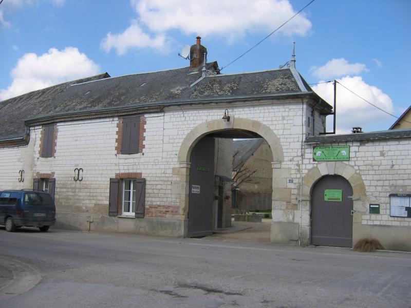 Avaux