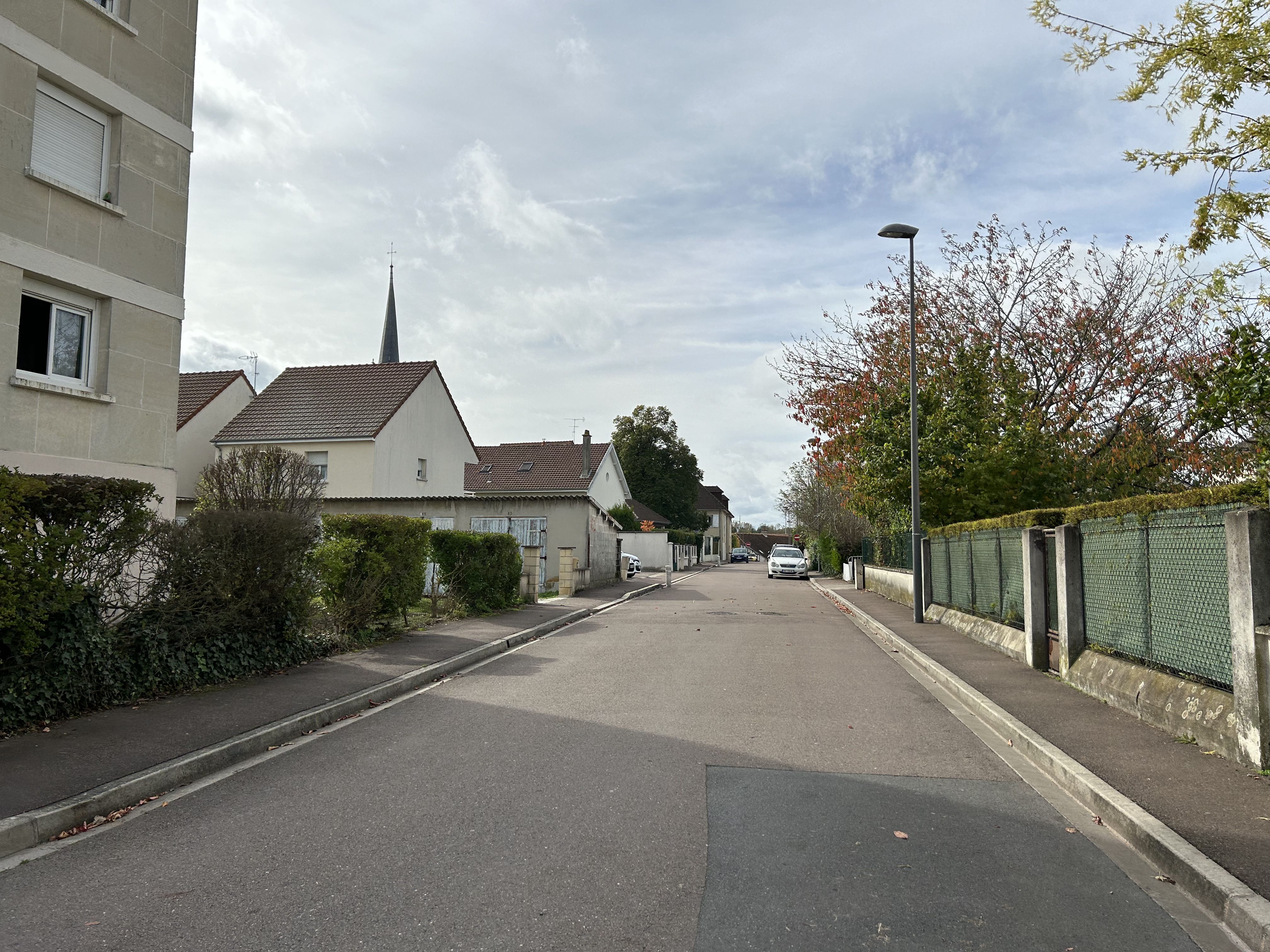 Photo 3 — Saint-André-les-Vergers, Aube (10120)