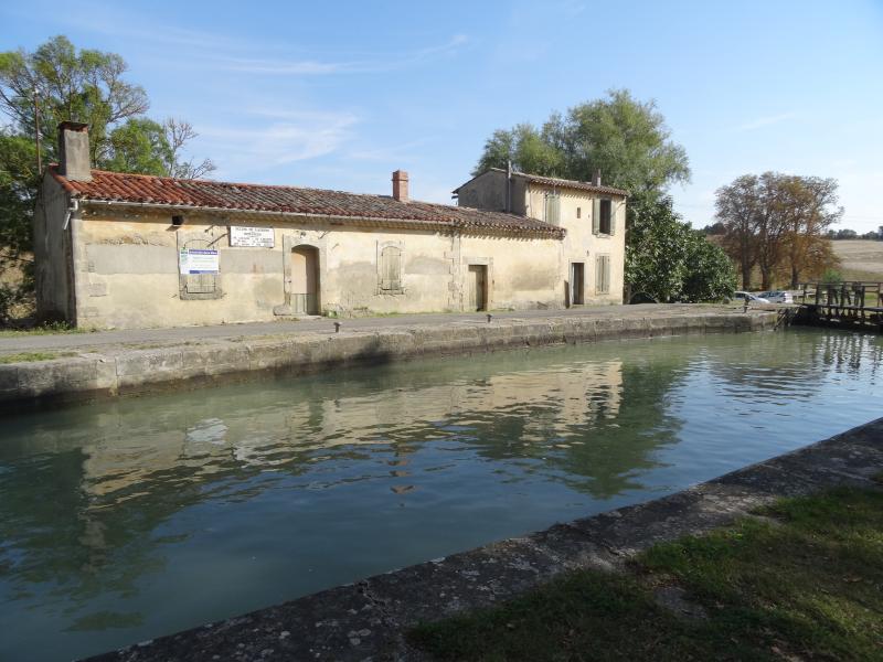 Vue de Mas-Saintes-Puelles, Aude (11400)