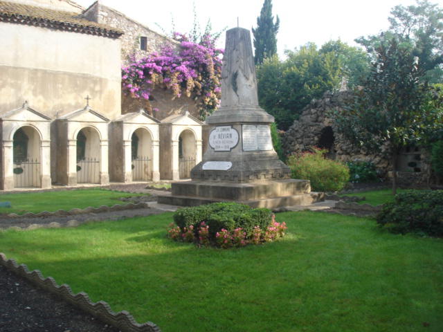Névian