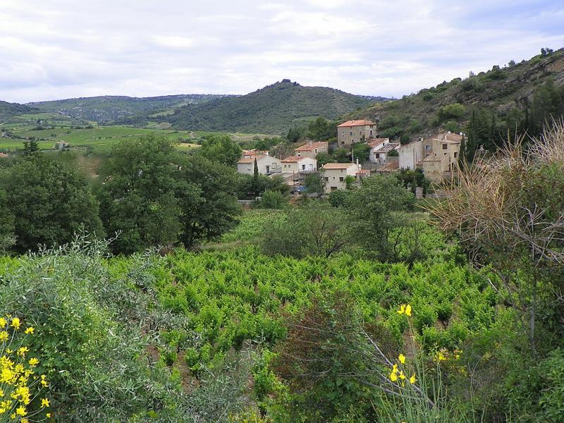 Vue de Villeneuve-Les-Corbières, Aude (11360)