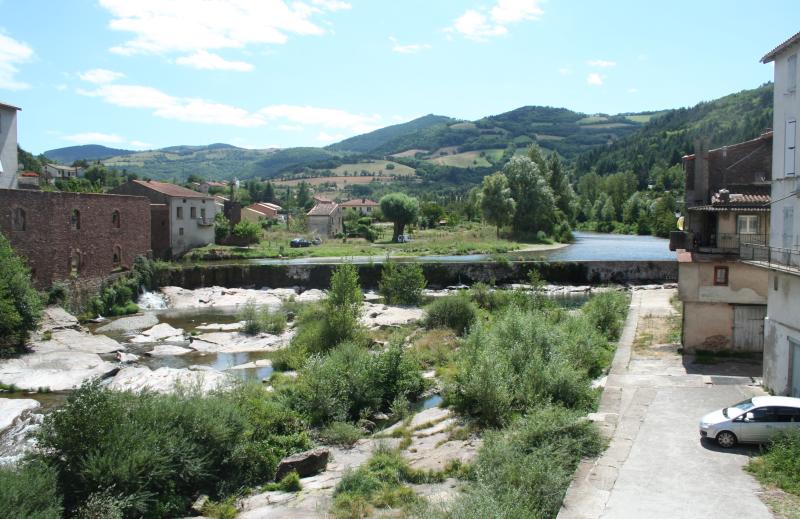 Camarès