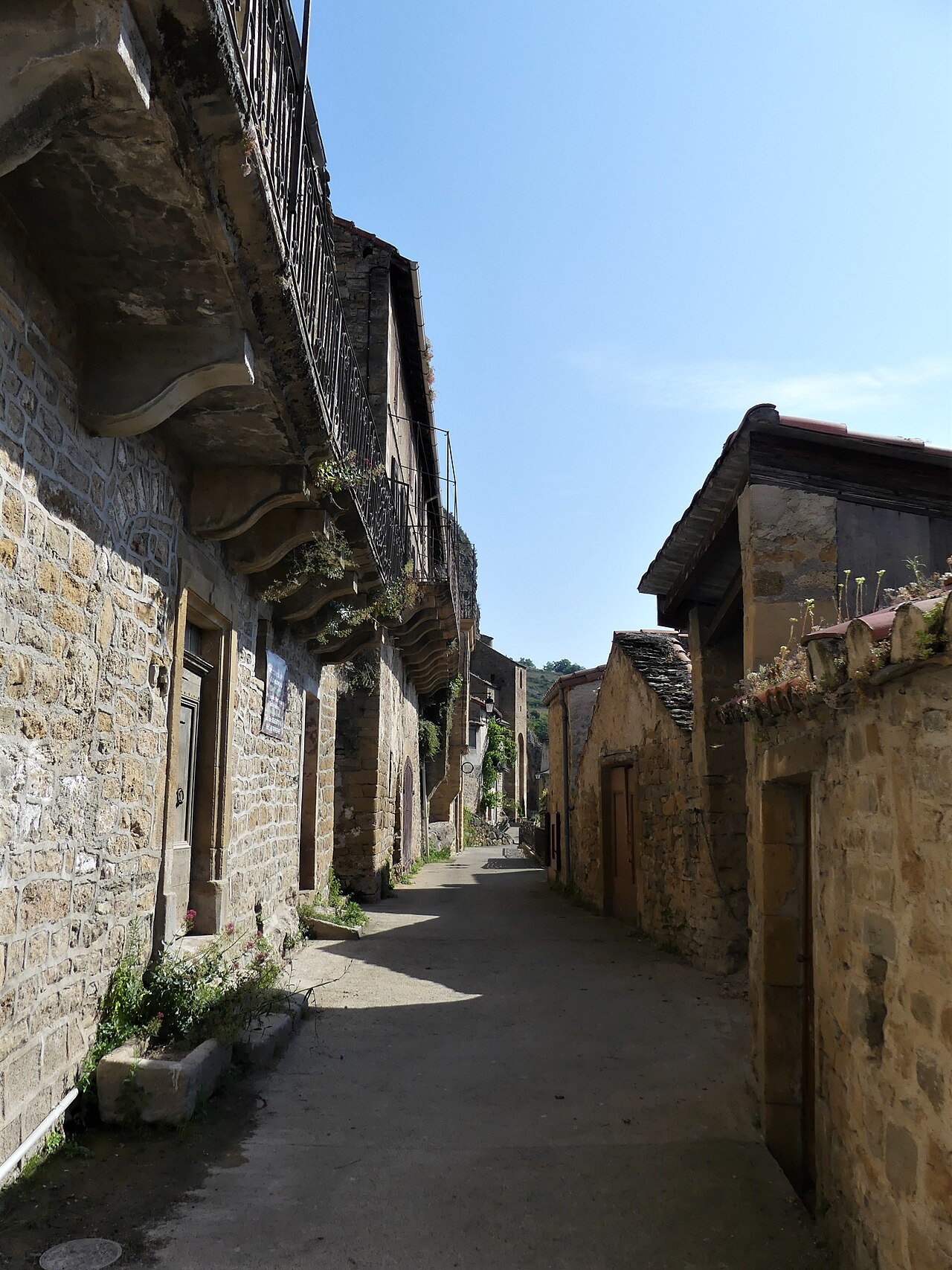 Photo 3 — Comprégnac, Aveyron (12100)