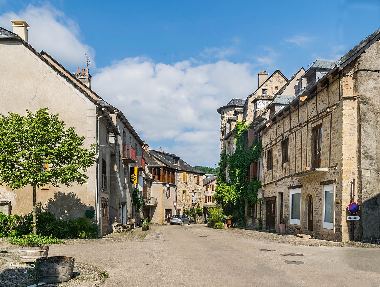 Photo 3 — Sainte-Eulalie-d'Olt, Aveyron (12130)