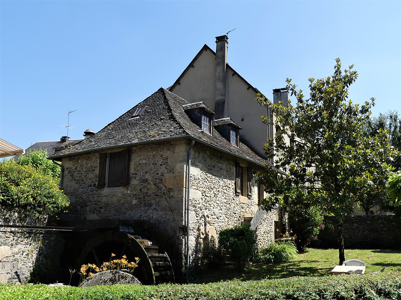 Photo 9 — Sainte-Eulalie-d'Olt, Aveyron (12130)