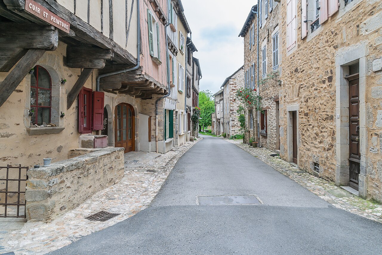 Photo 10 — Sauveterre-de-Rouergue, Aveyron (12800)