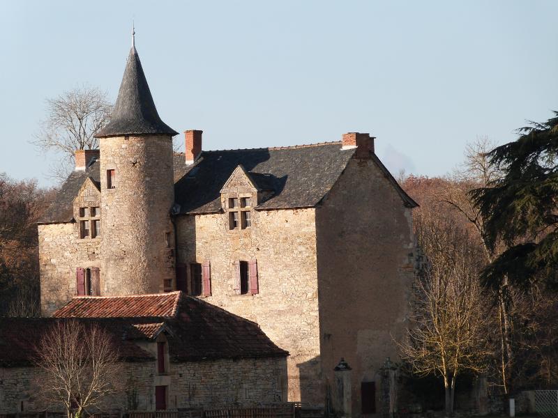 Vailhourles