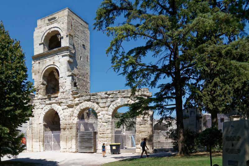 Arles