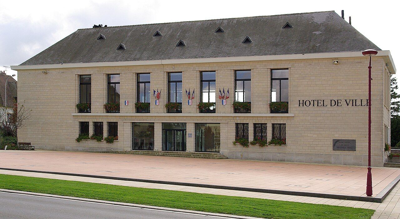 Photo 2 — Villers-Bocage, Calvados (14310)