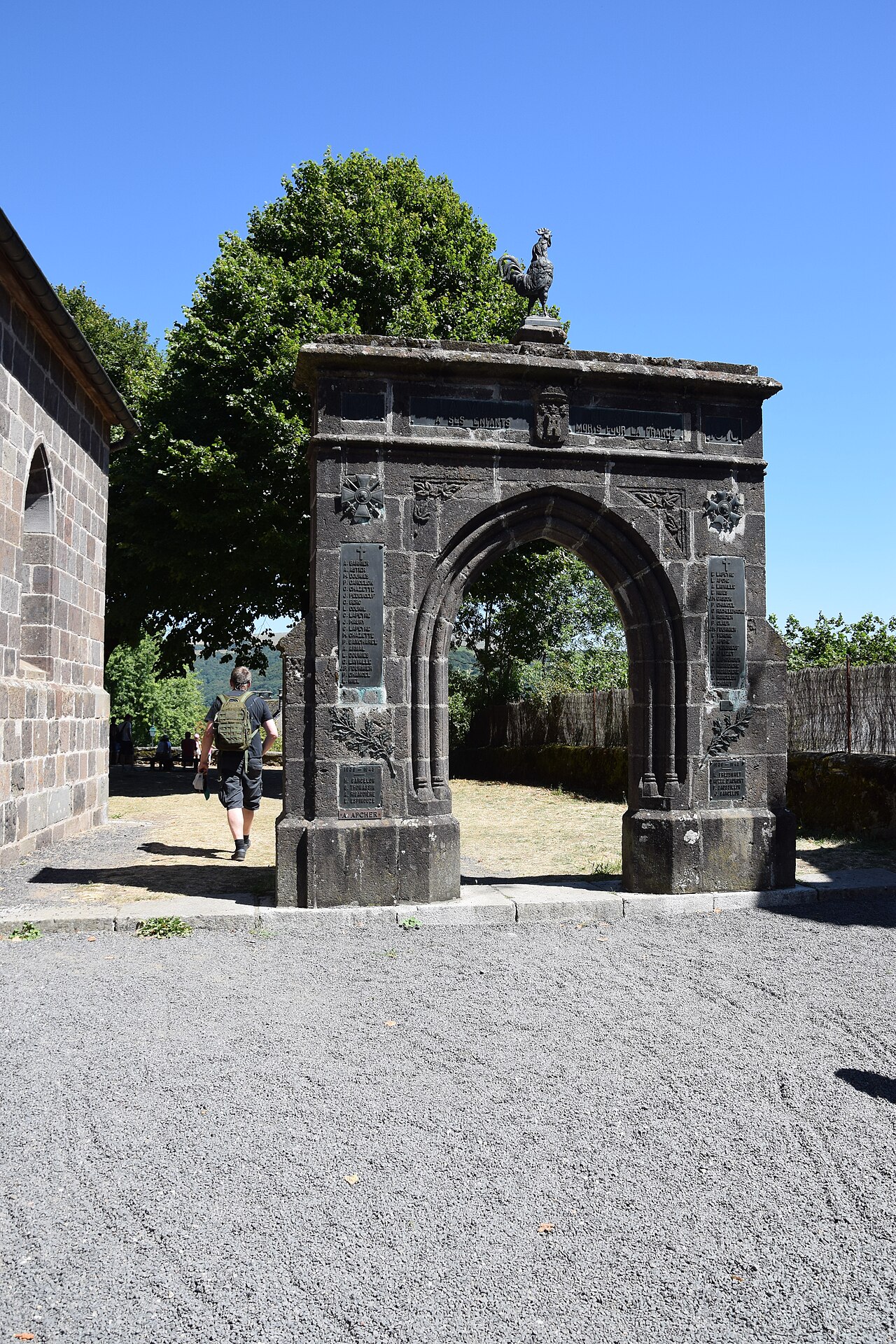 Photo 3 — Salers, Cantal (15140)