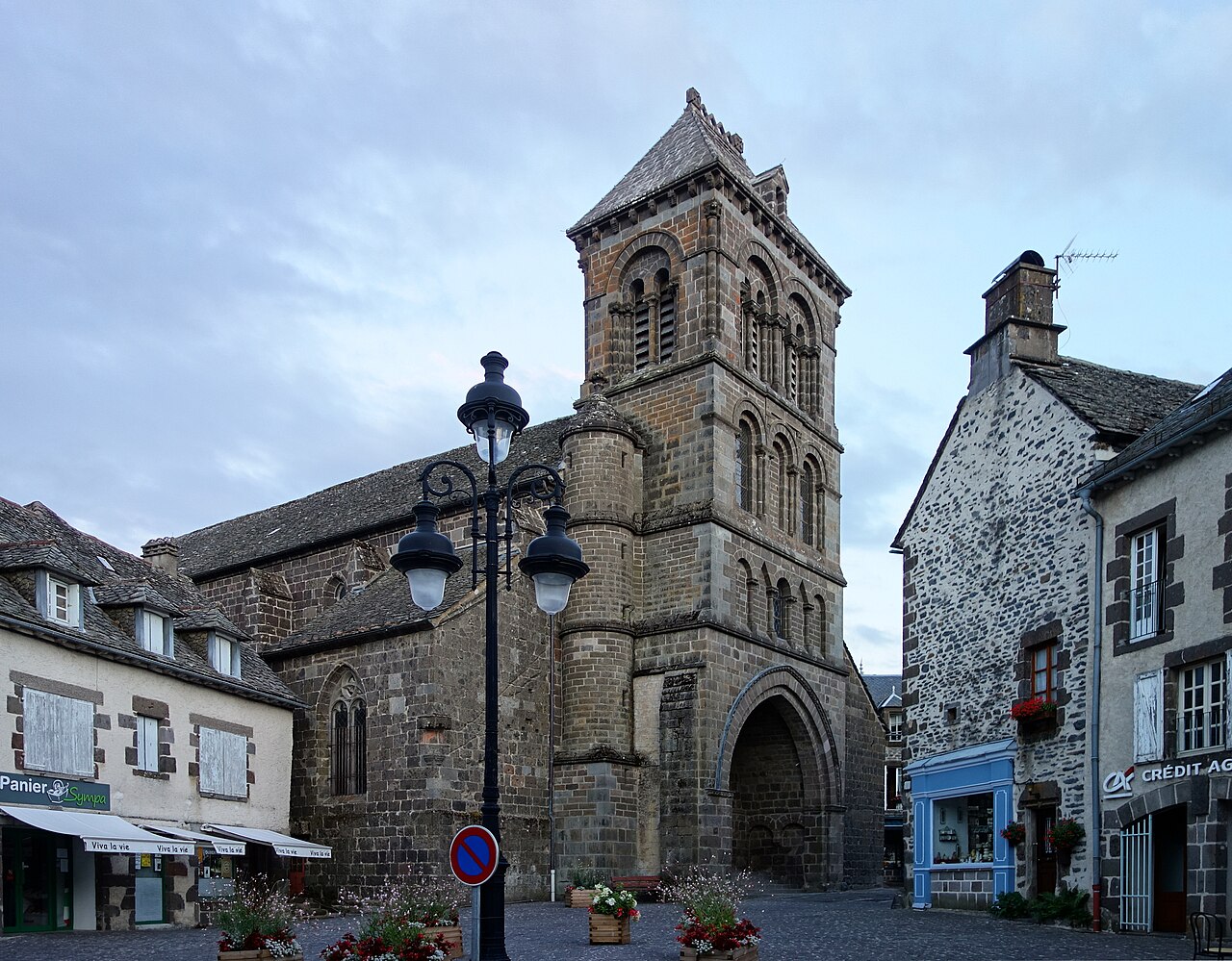 Photo 6 — Salers, Cantal (15140)