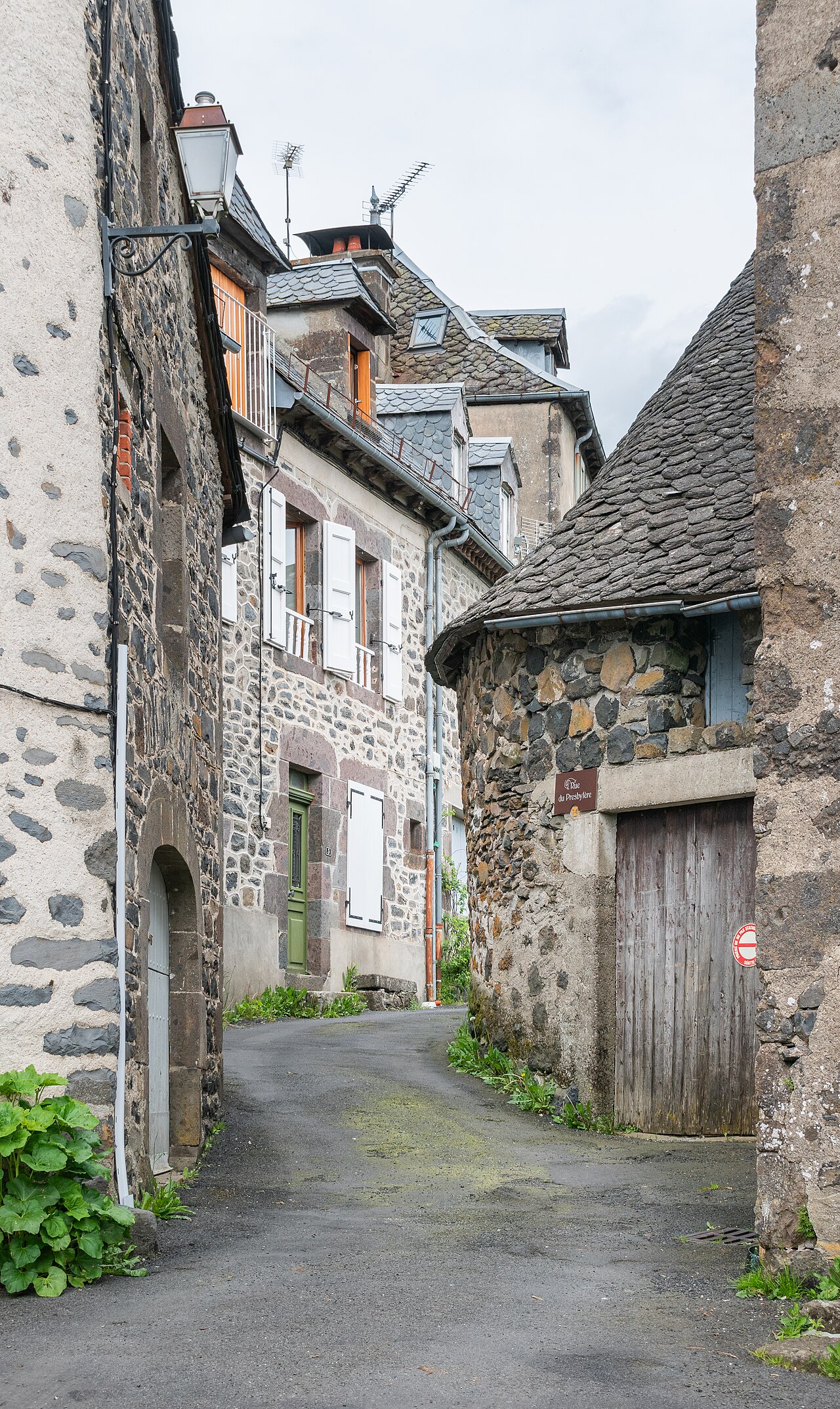 Photo 11 — Salers, Cantal (15140)