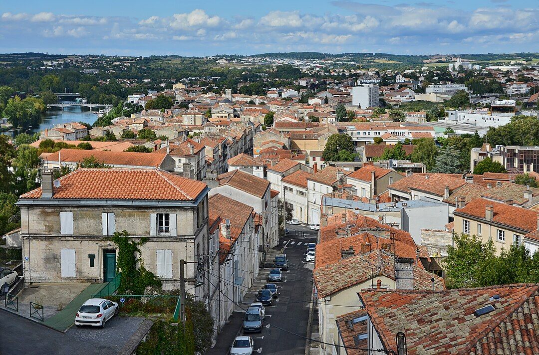 Photo 2 — Angoulême, Charente (16000)
